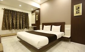 Hotel Madhuri Executive